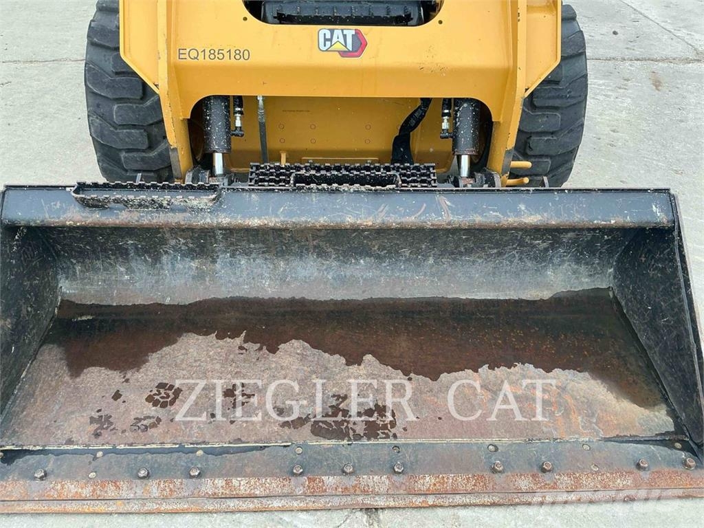 CAT 242D3 Φορτωτάκια
