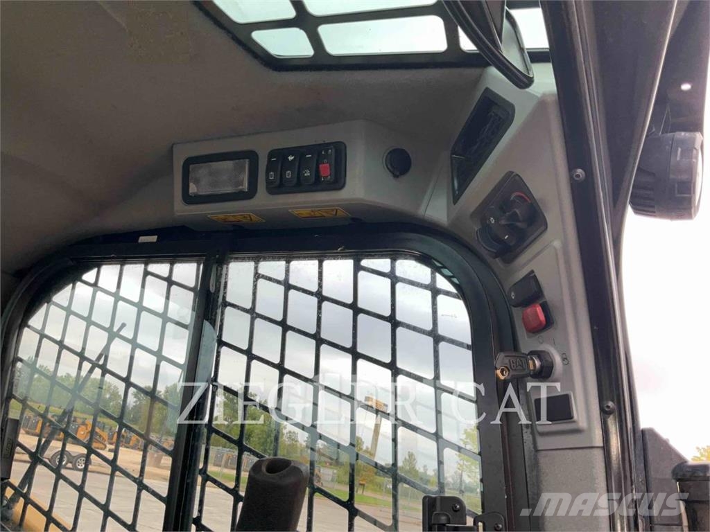 CAT 242D3 Φορτωτάκια