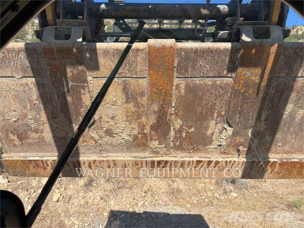 CAT 242D3 Skid steer mini nakladalci