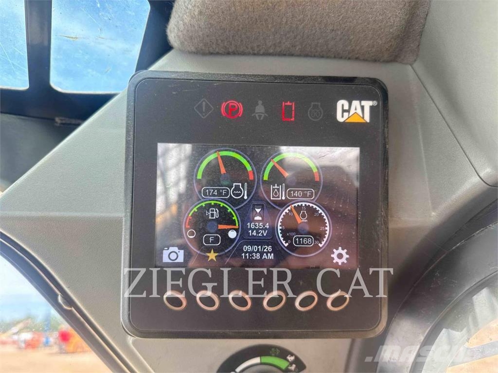 CAT 242D3 لوادر انزلاقية التوجيه