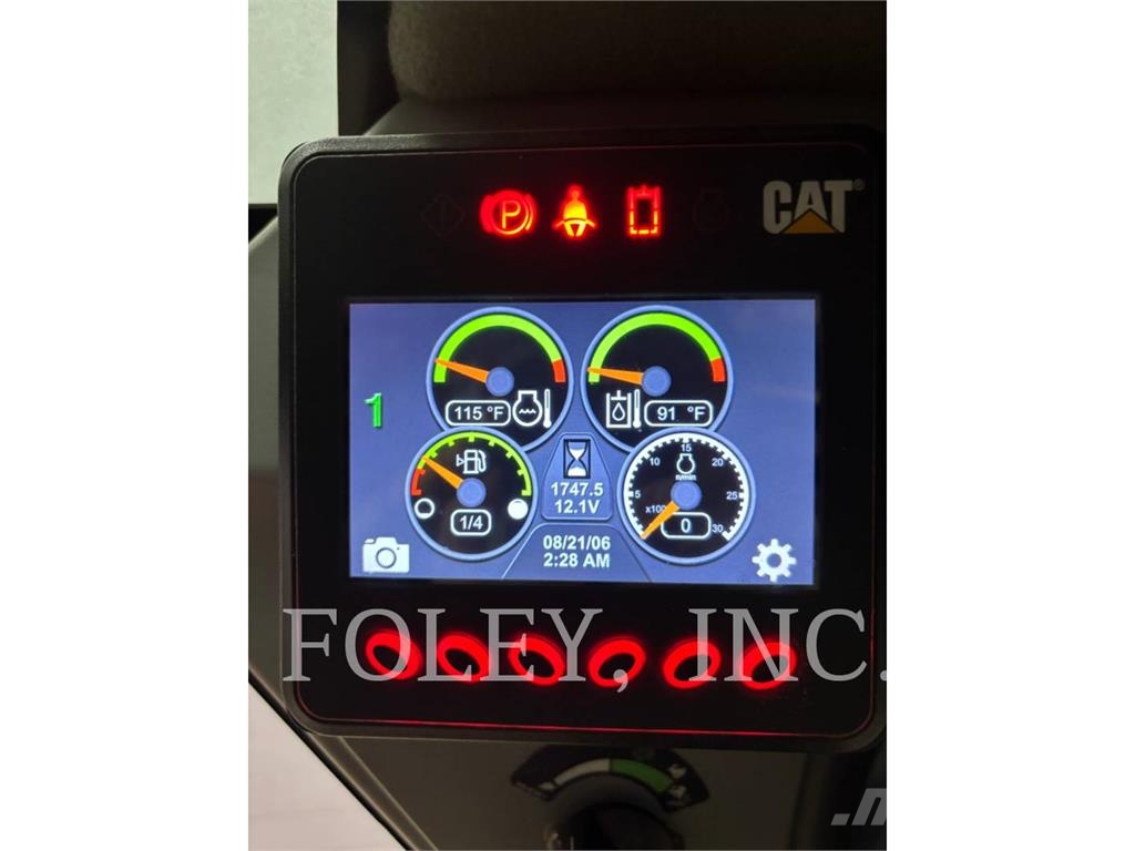 CAT 246D لوادر انزلاقية التوجيه