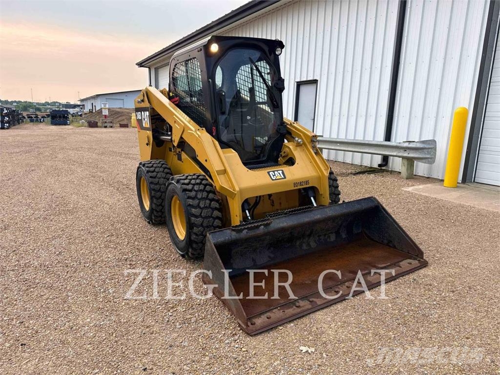 CAT 246D Minicargadoras