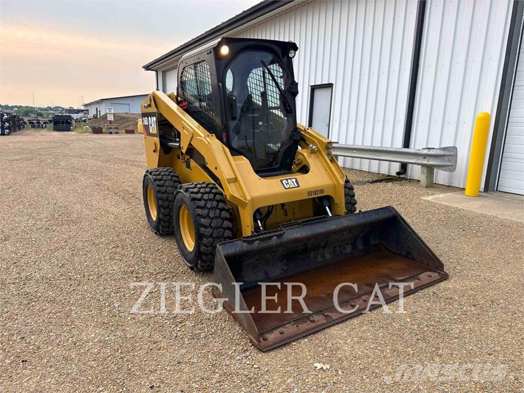CAT 246D Minicargadoras