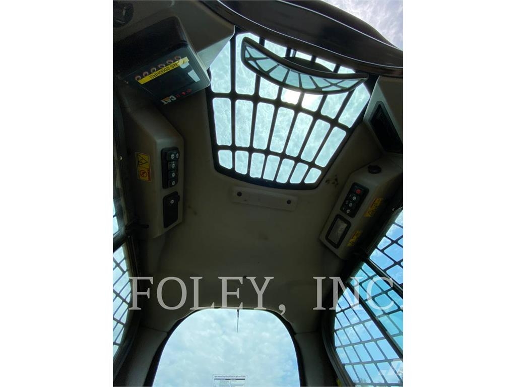 CAT 246D Skid steer loaders