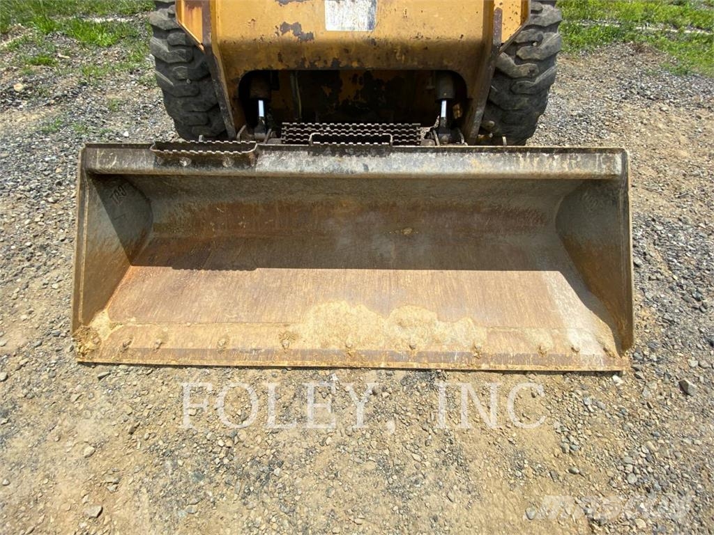 CAT 246D Skid steer loaders