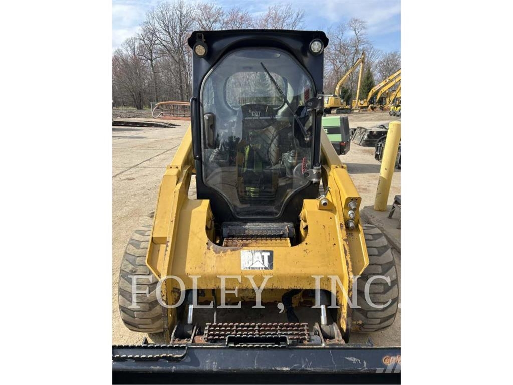 CAT 246D Kompaktrakodók