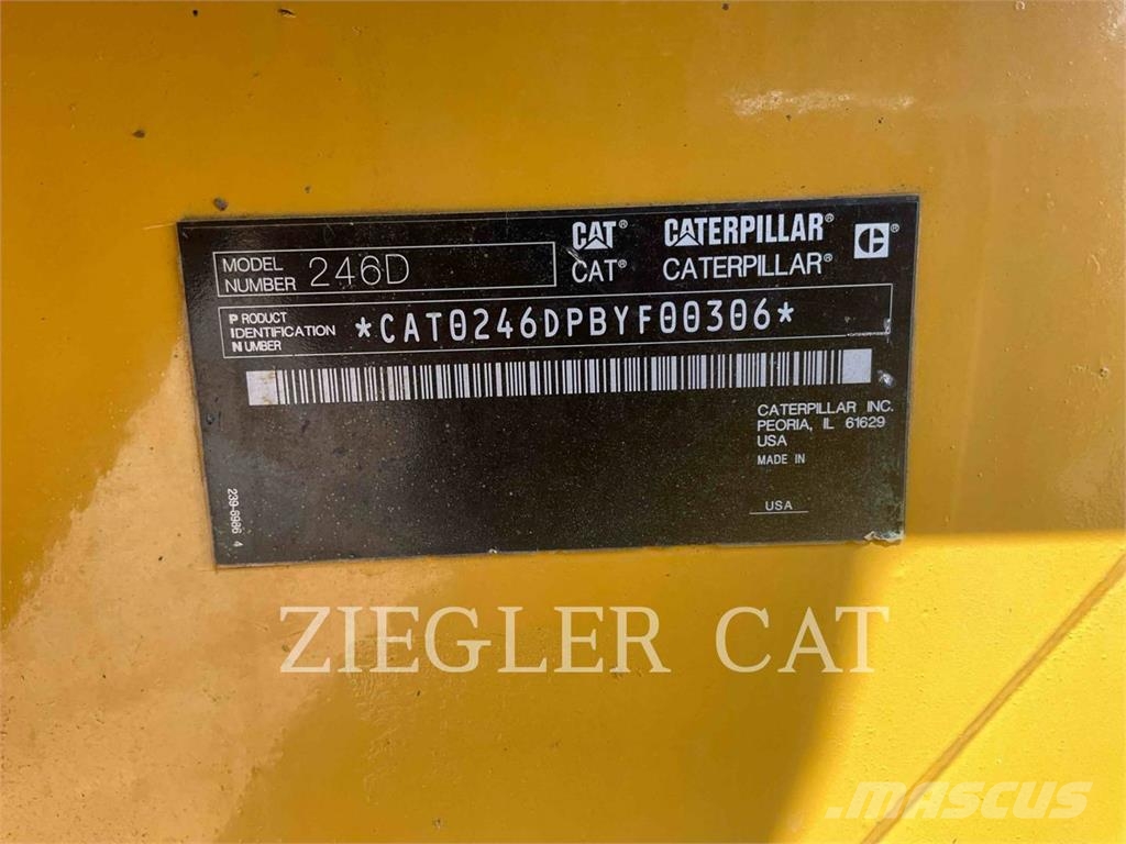 CAT 246D Lietoti riteņu kompaktiekrāvēji