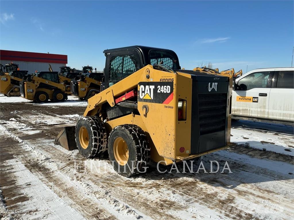 CAT 246D Schrankladers