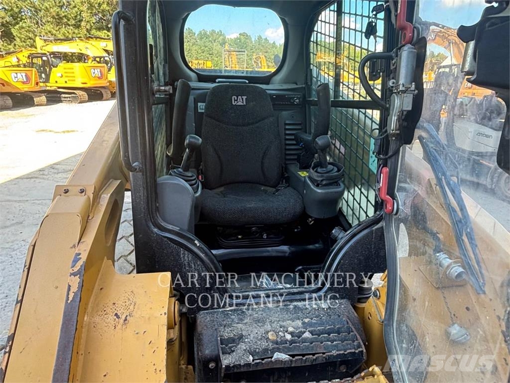 CAT 246D لوادر انزلاقية التوجيه