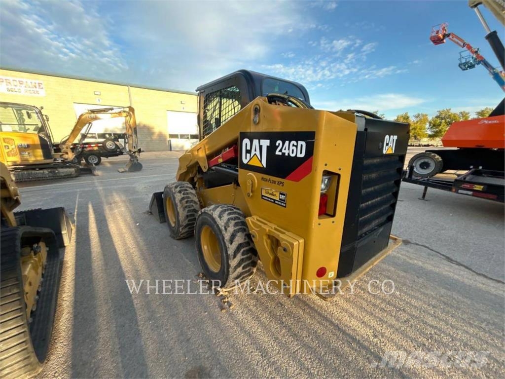 CAT 246D C3-HF Liukuohjatut kuormaajat