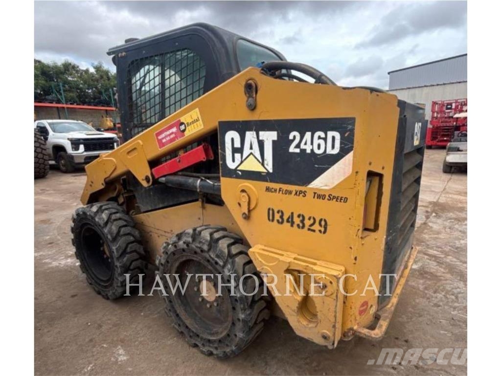 CAT 246D HF لوادر انزلاقية التوجيه