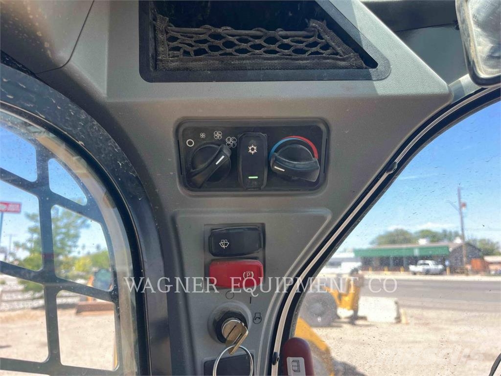 CAT 246D3 Φορτωτάκια