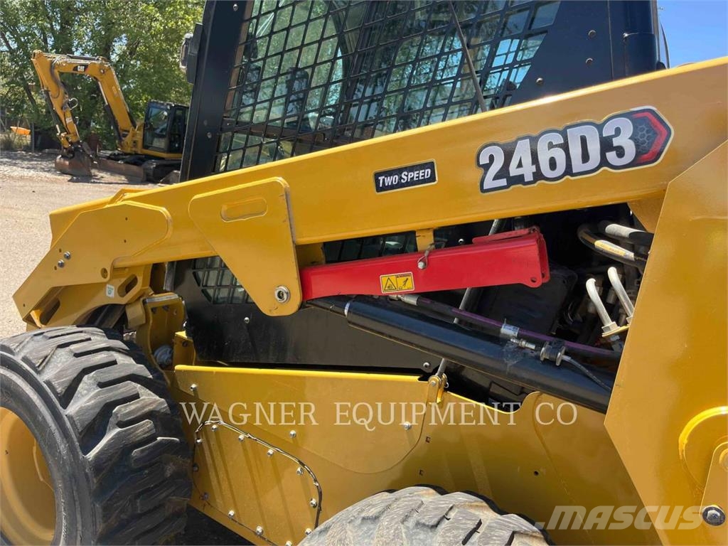 CAT 246D3 Φορτωτάκια