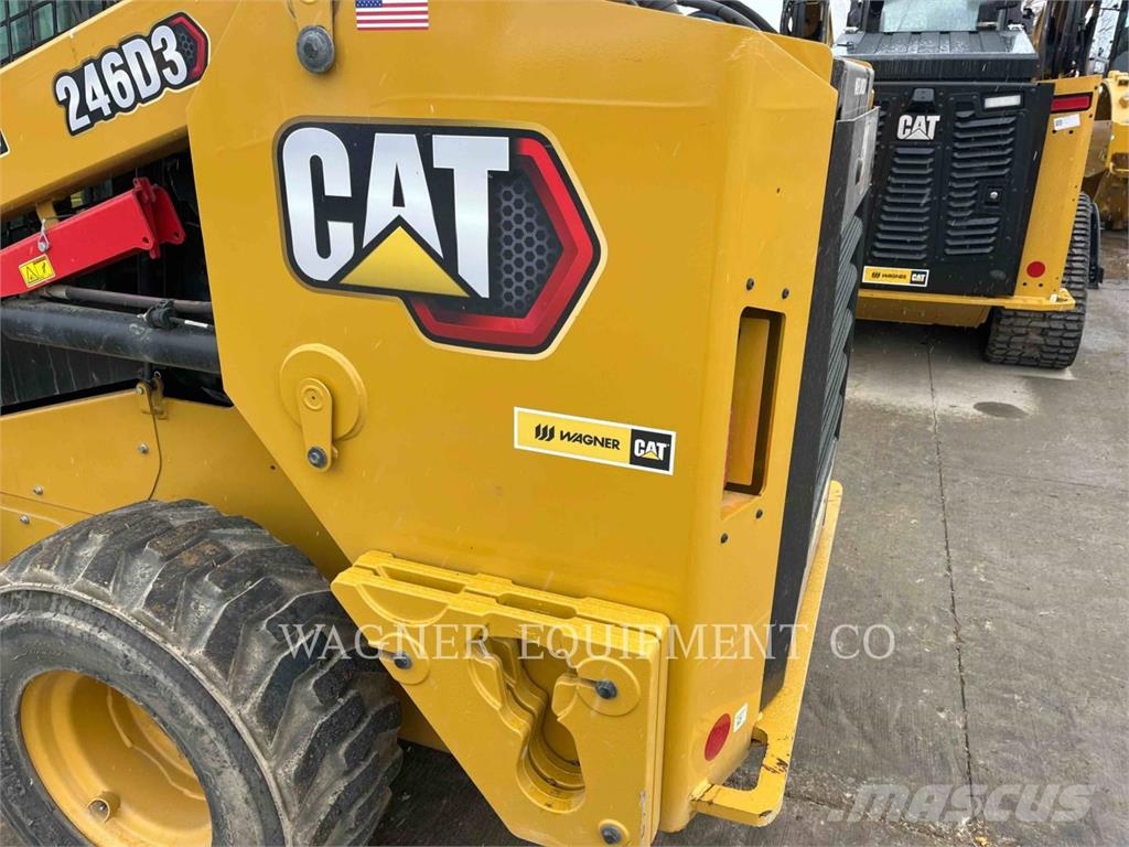 CAT 246D3 Φορτωτάκια