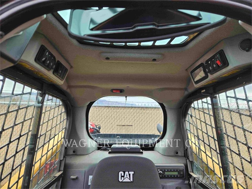 CAT 246D3 Φορτωτάκια