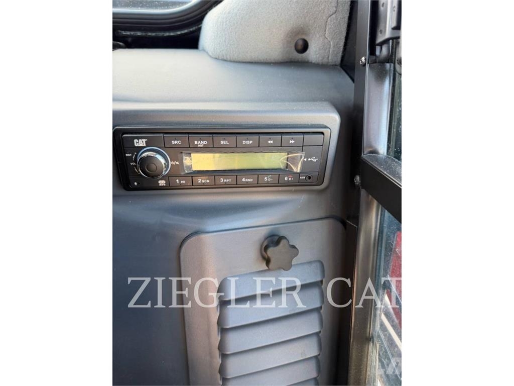 CAT 246D3 Φορτωτάκια