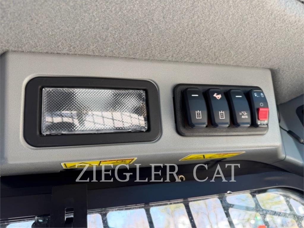 CAT 246D3 Φορτωτάκια