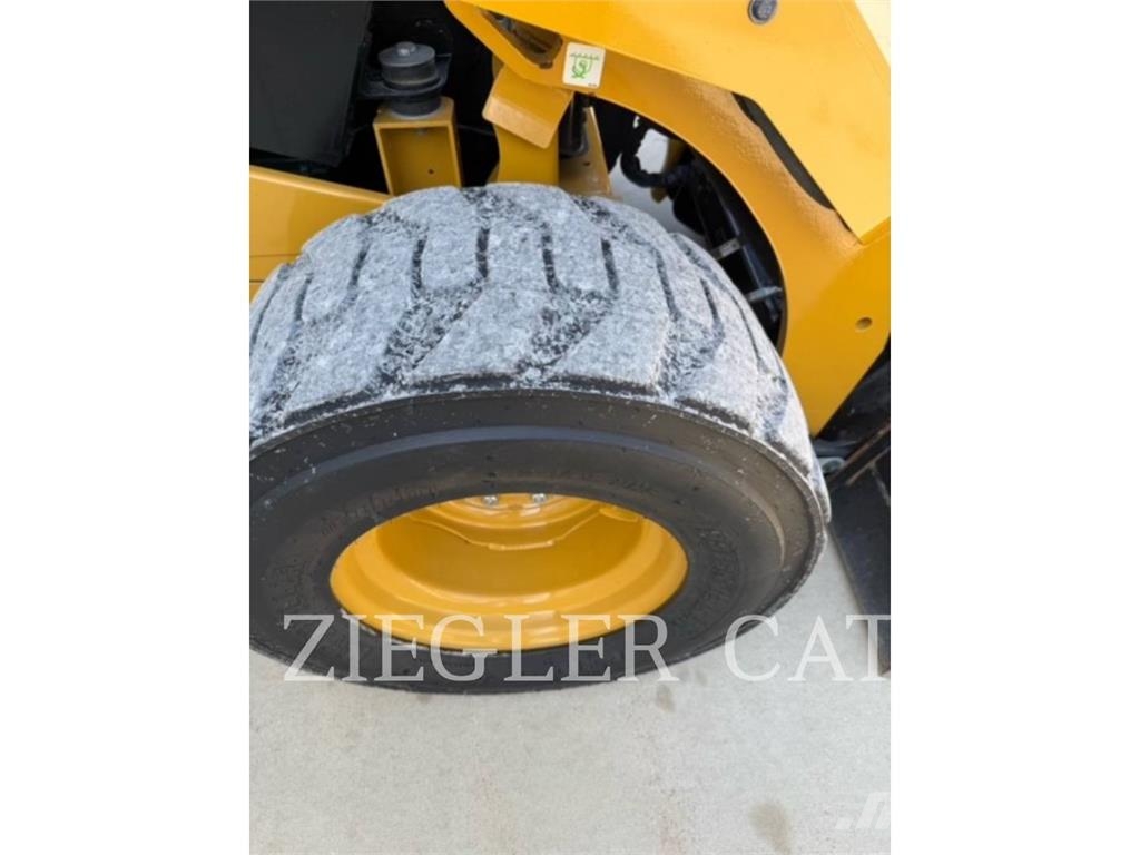 CAT 246D3 Φορτωτάκια