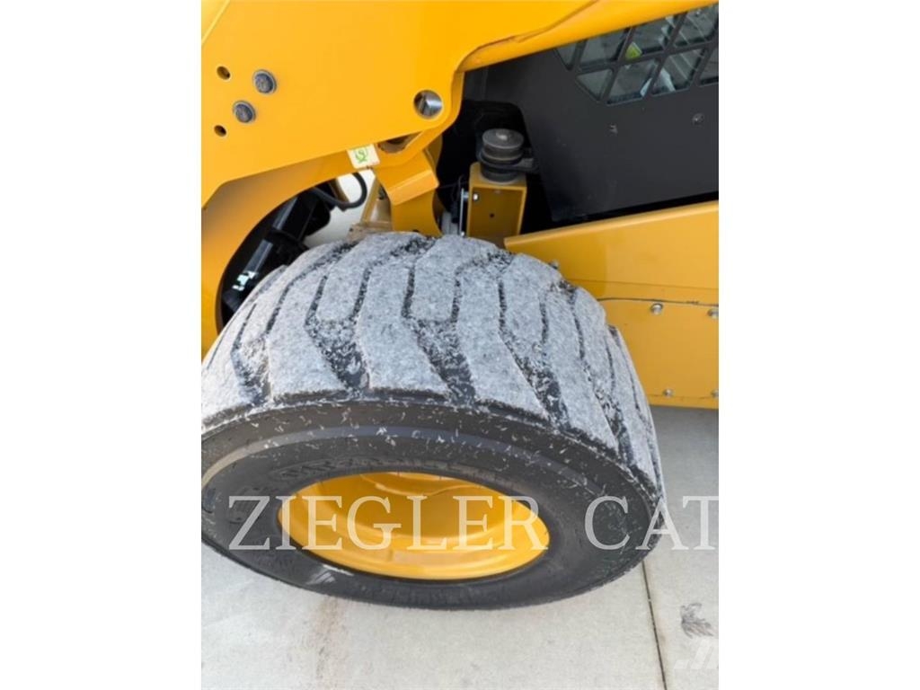 CAT 246D3 Φορτωτάκια
