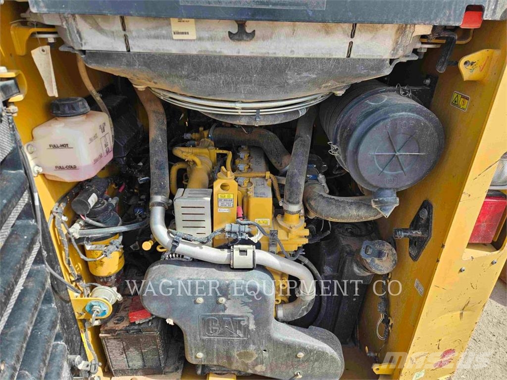 CAT 246D3 Φορτωτάκια