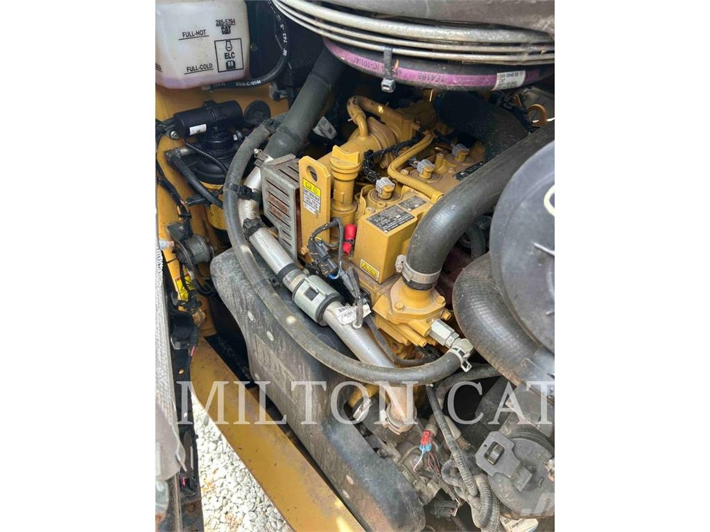 CAT 246D3 Φορτωτάκια