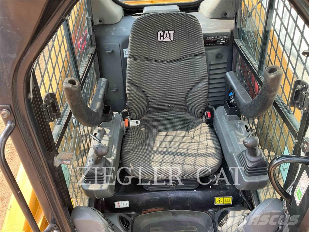 CAT 246D3 Kompaktrakodók