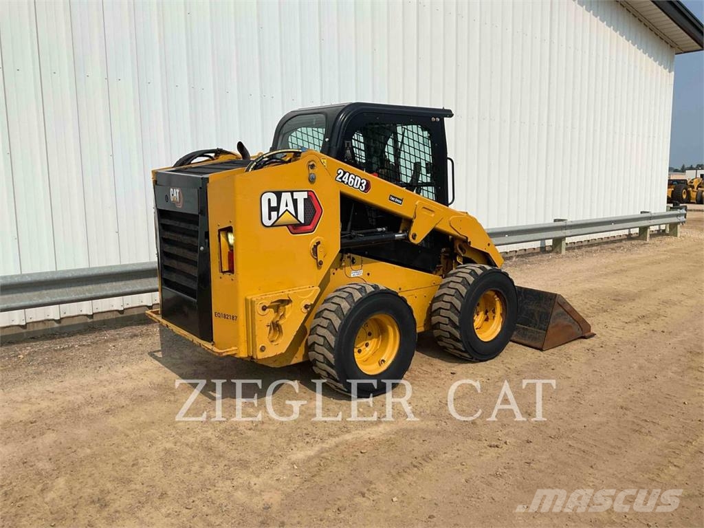CAT 246D3 Kompaktrakodók