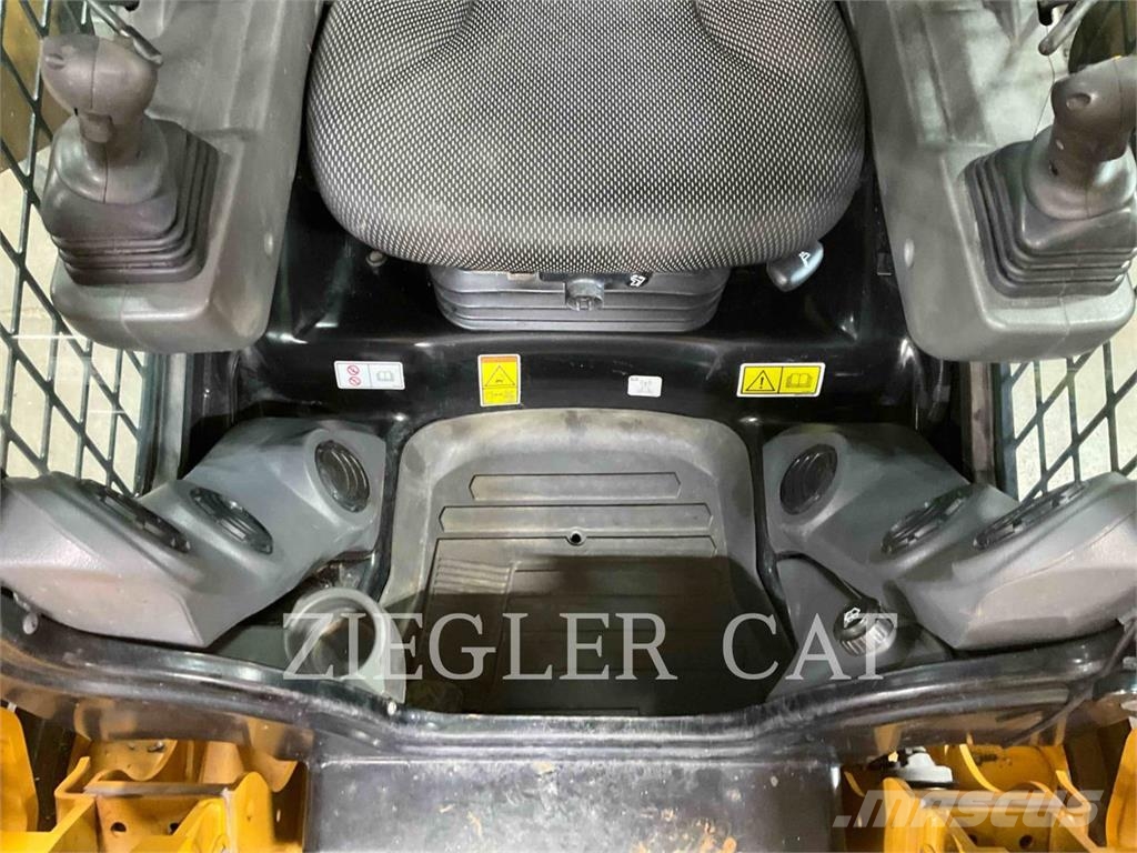 CAT 246D3 Minicargadoras