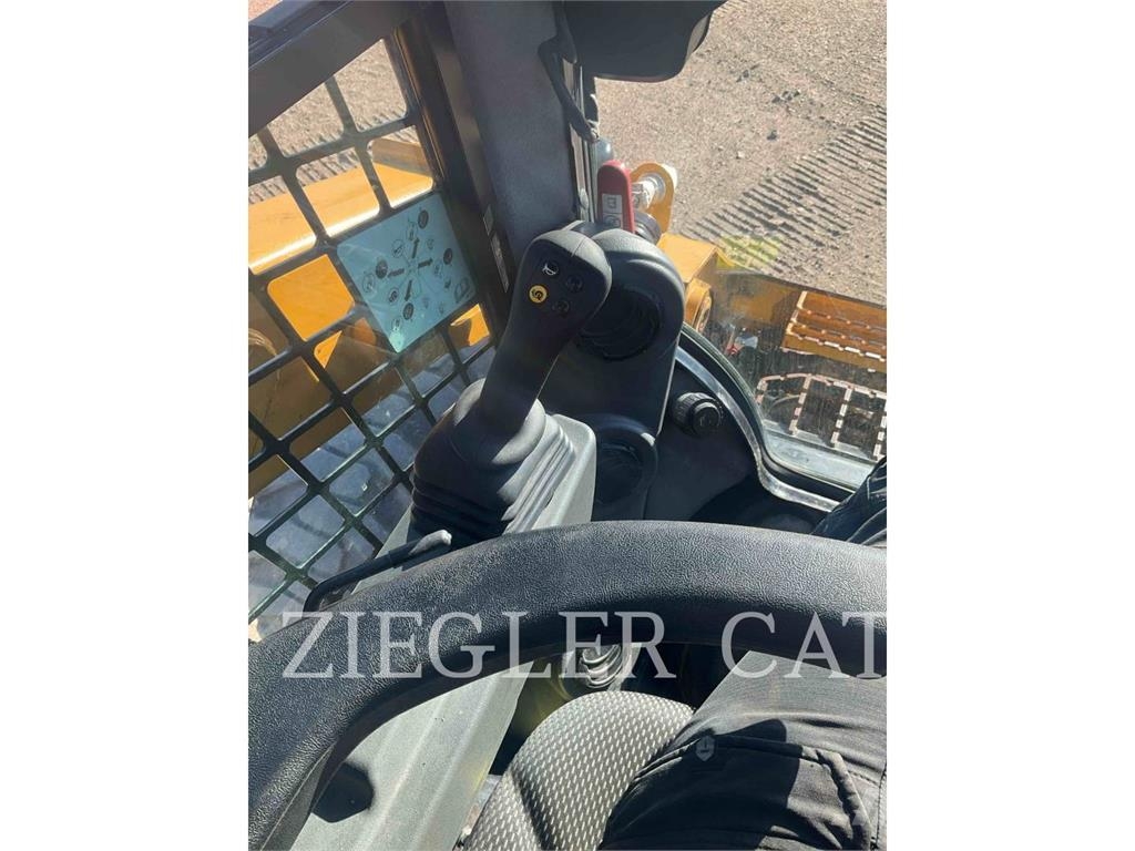 CAT 246D3 Skid steer mini nakladalci