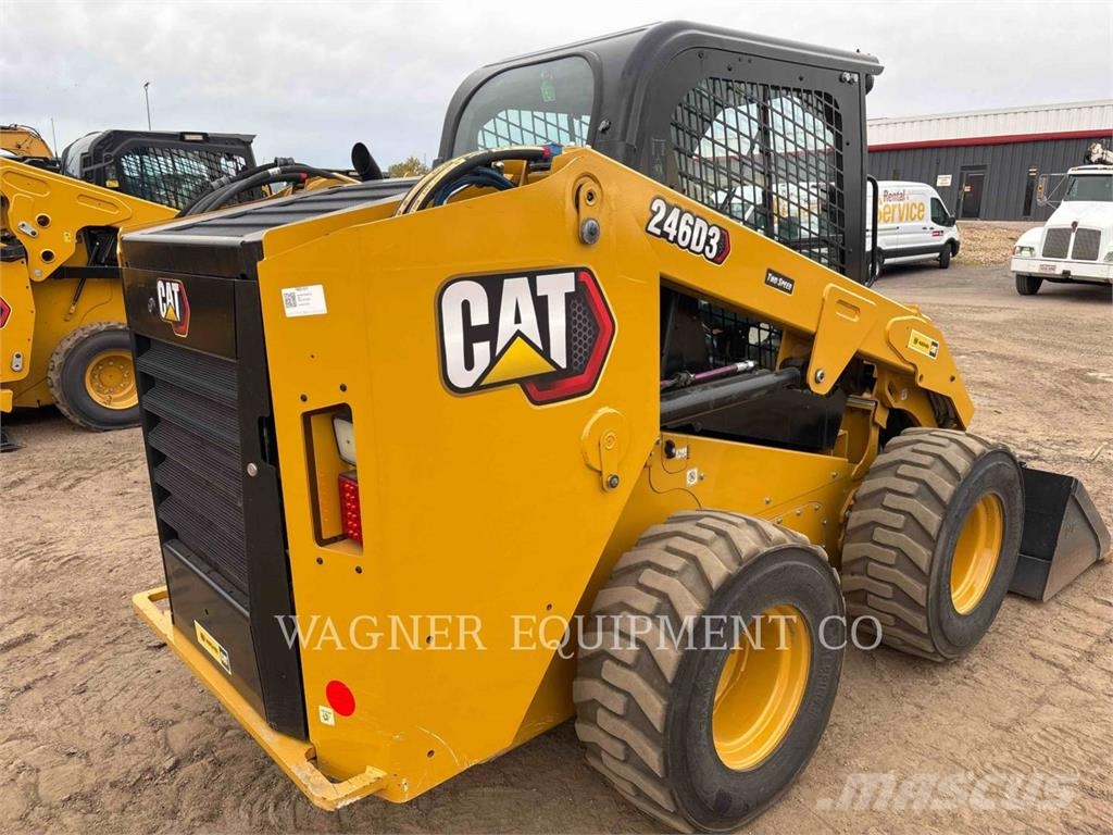 CAT 246D3 滑移轉向裝載機