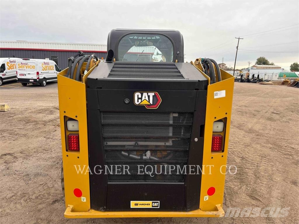CAT 246D3 滑移轉向裝載機