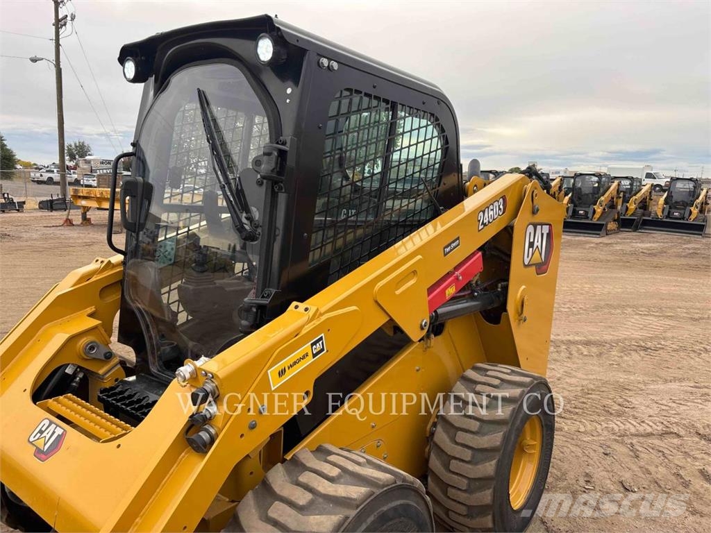 CAT 246D3 滑移轉向裝載機