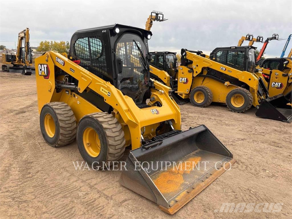 CAT 246D3 滑移轉向裝載機