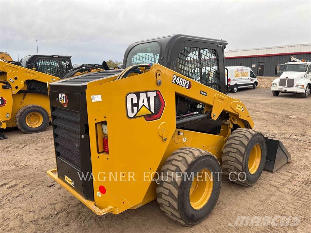 CAT 246D3 滑移轉向裝載機