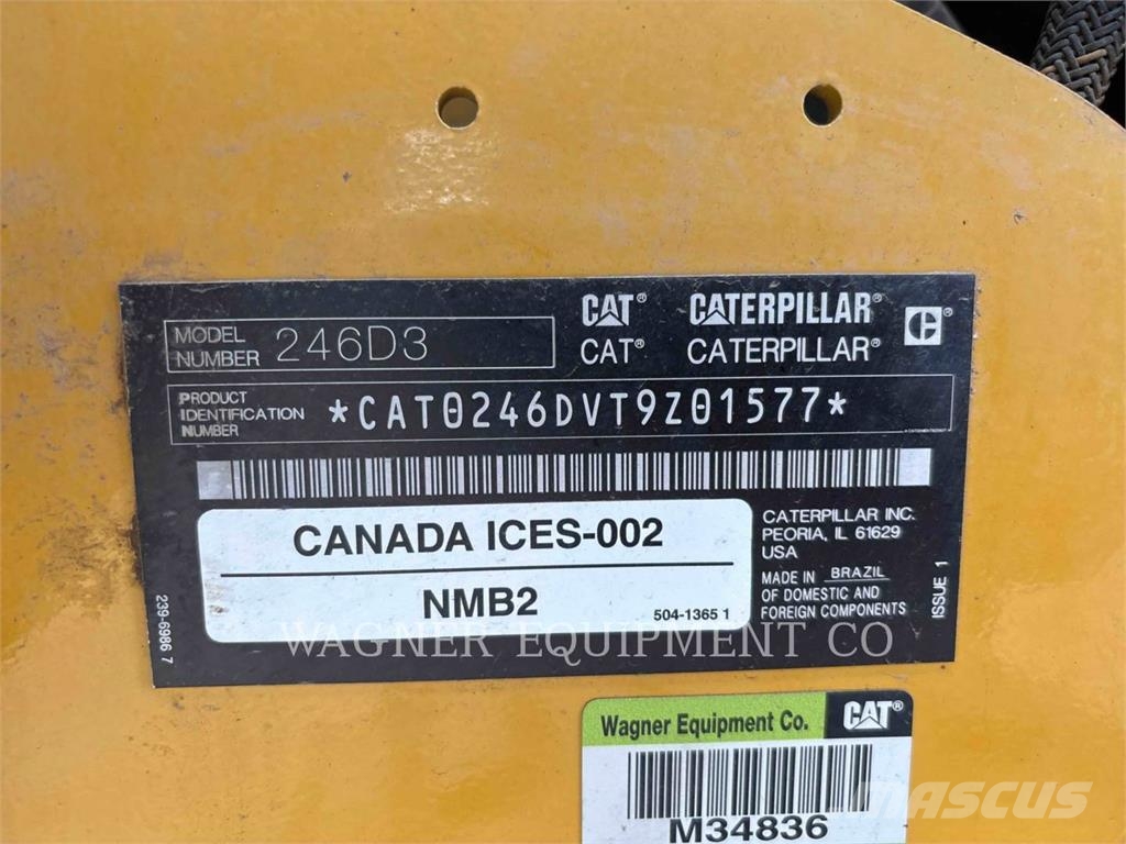 CAT 246D3 滑移轉向裝載機
