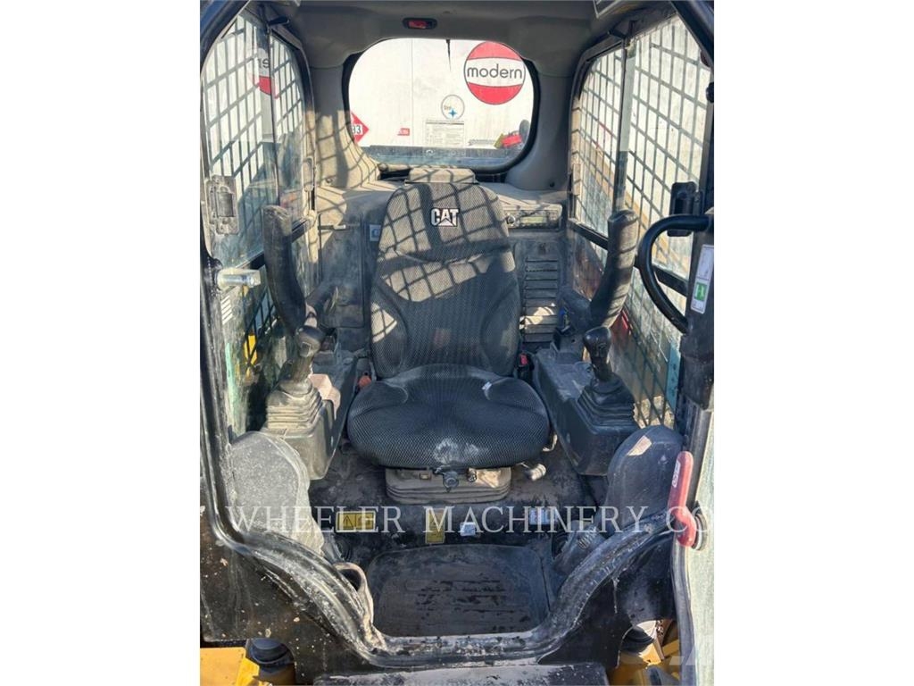 CAT 246D3 C3H2 Minicargadoras