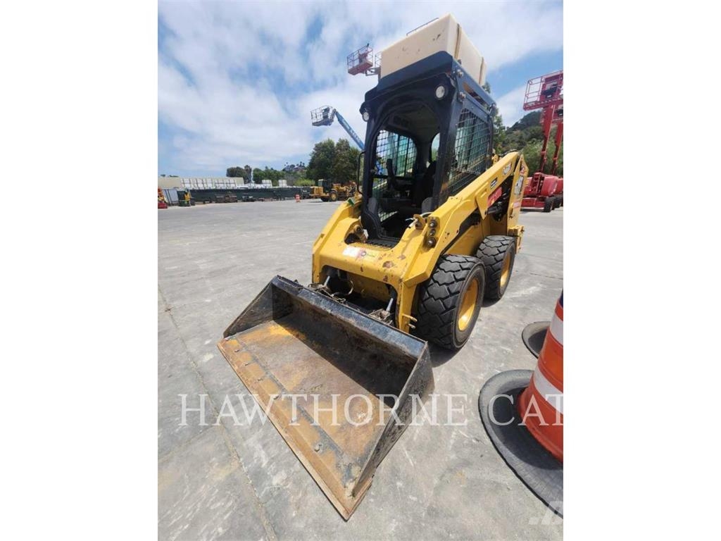 CAT 246D3 H20 Φορτωτάκια
