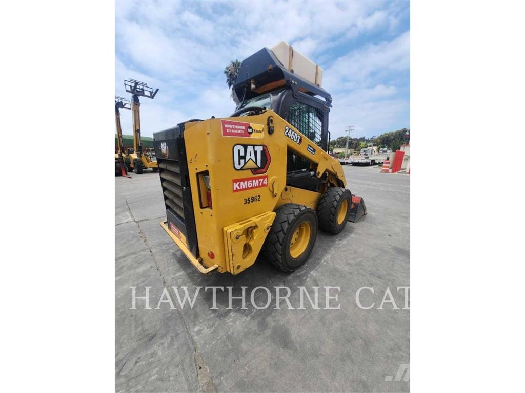 CAT 246D3 H20 Φορτωτάκια