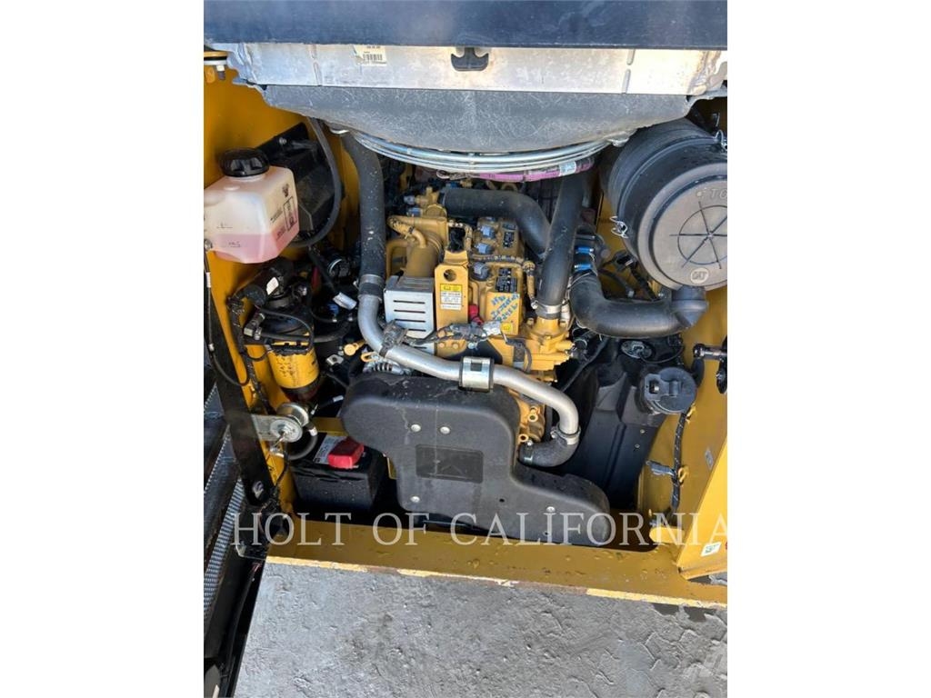 CAT 246D3 HF Kompaktlader