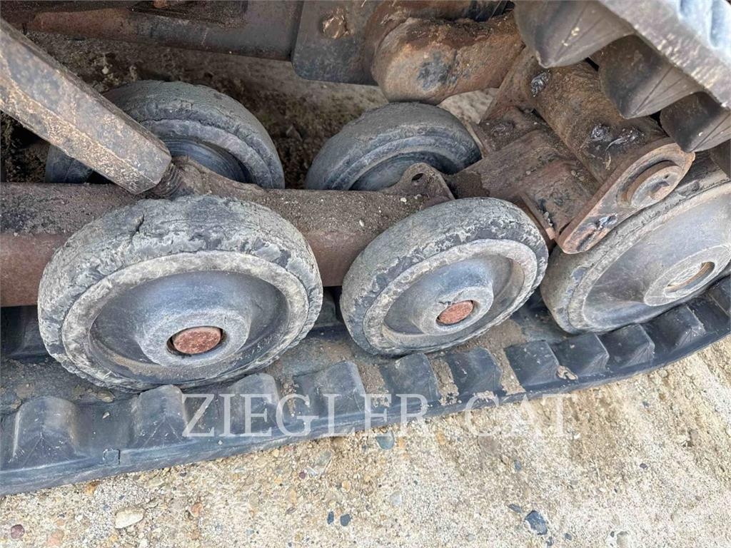 CAT 247B Rupsladers