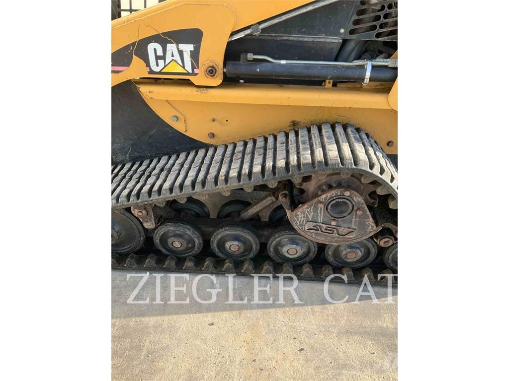 CAT 247B Nakladalci goseničarji
