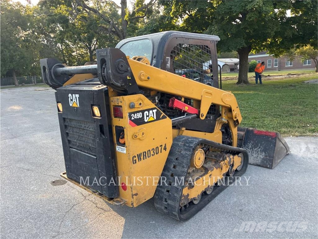 CAT 249D Lánctalpas homlokrakodók