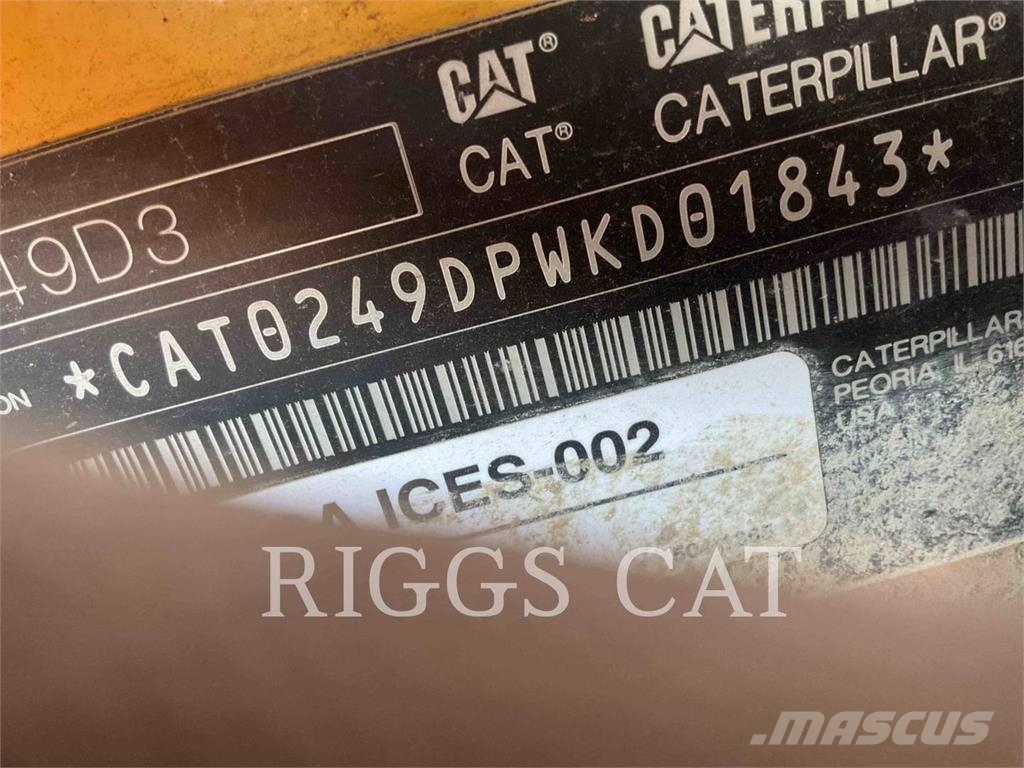 CAT 249D A لوادر انزلاقية التوجيه