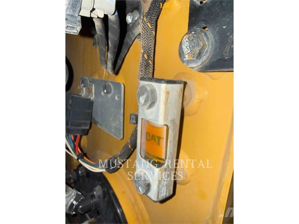CAT 249D3 Φορτωτές με ερπύστριες
