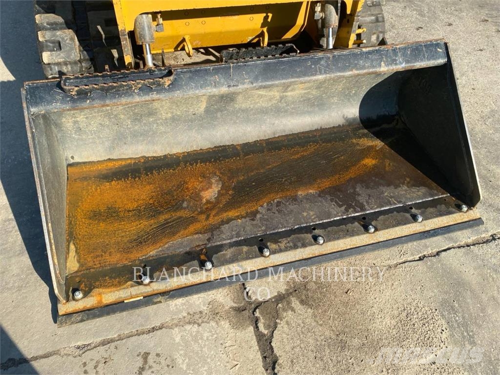 CAT 249D3 Pásové nakladače