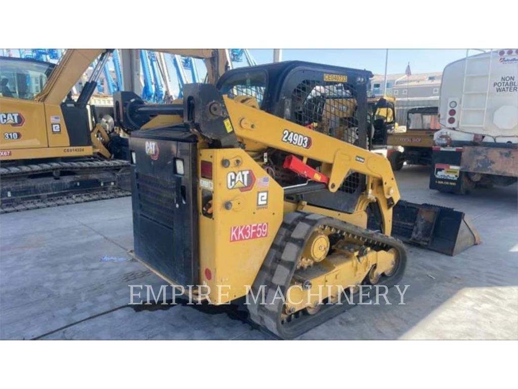 CAT 249D3 لوادر انزلاقية التوجيه