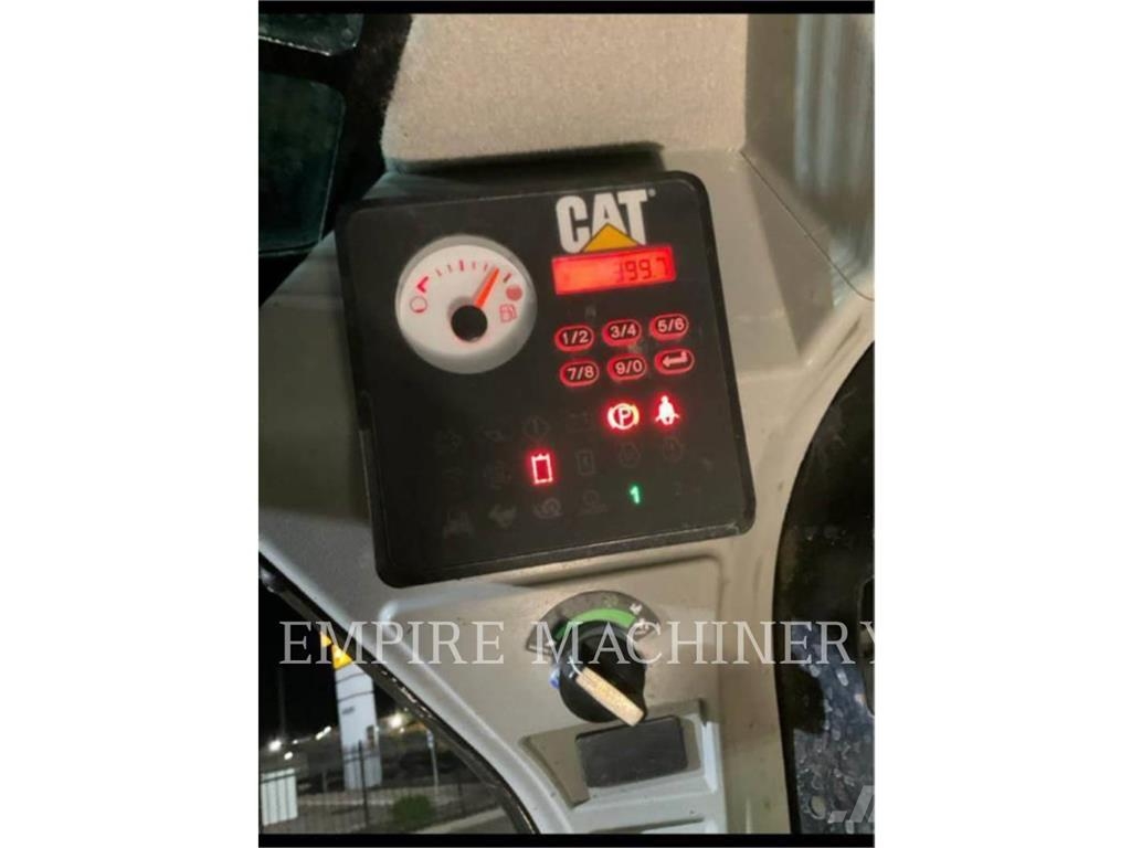 CAT 249D3 Kompaktlaadurid
