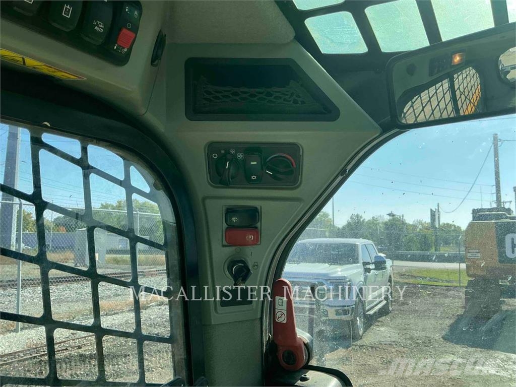 CAT 249D3 Lánctalpas homlokrakodók
