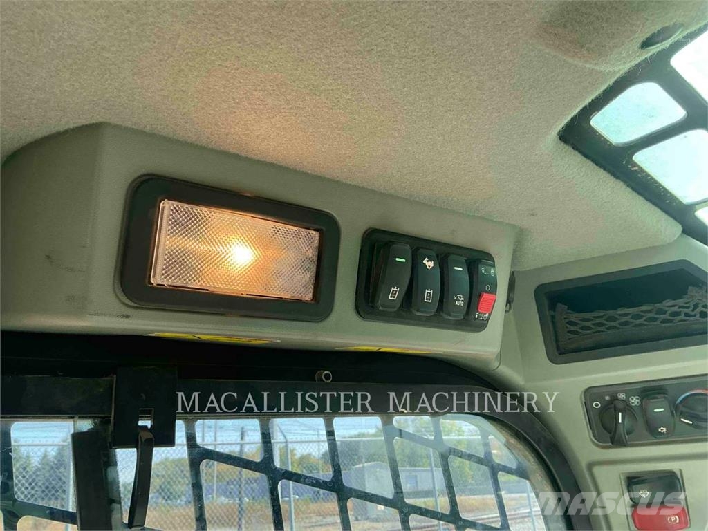 CAT 249D3 Lánctalpas homlokrakodók