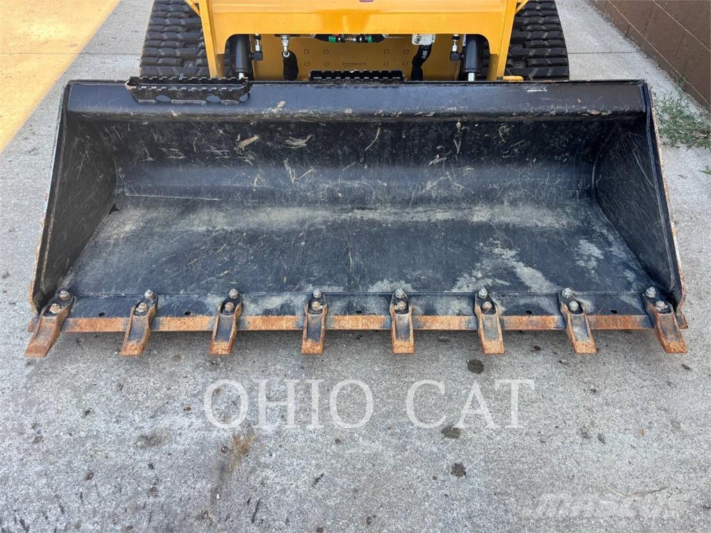 CAT 249D3 C3H2 Telakuormaajat